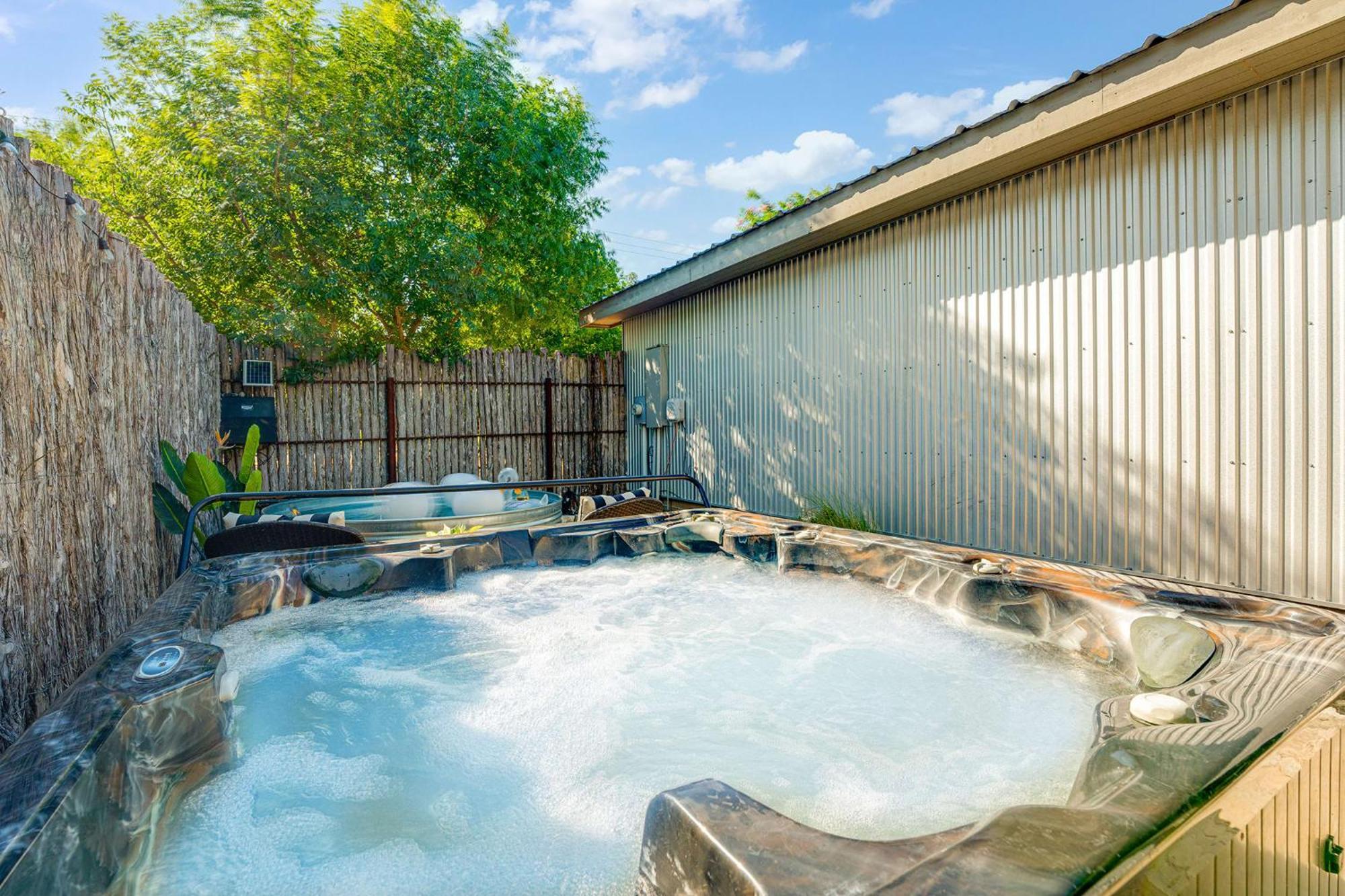 Claret House Full Kitchen And Private Hot Tub Villa Fredericksburg Exteriör bild