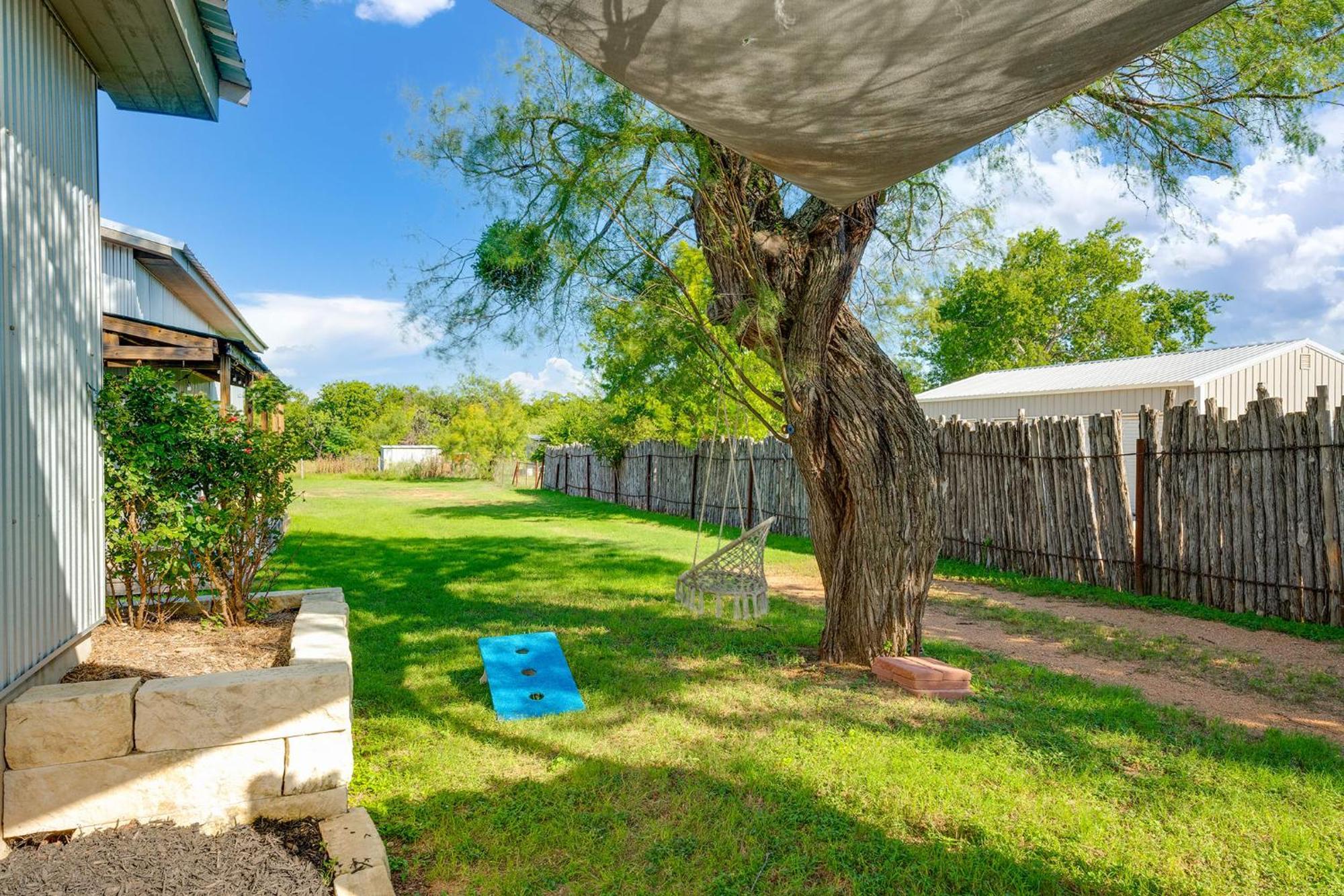 Claret House Full Kitchen And Private Hot Tub Villa Fredericksburg Exteriör bild